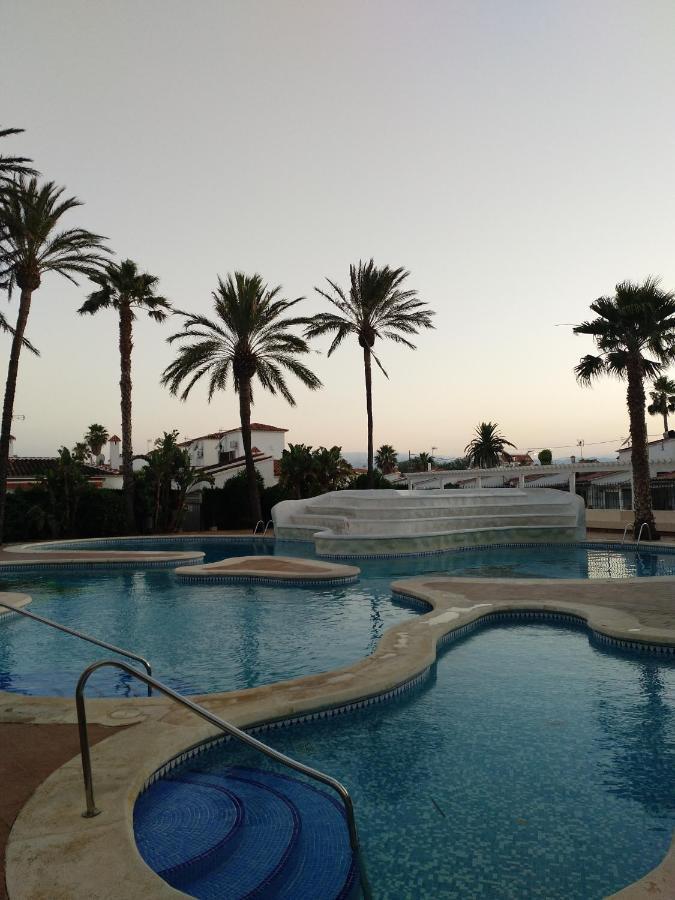 Apartamento Parchis Con Piscina Denia Eksteriør bilde