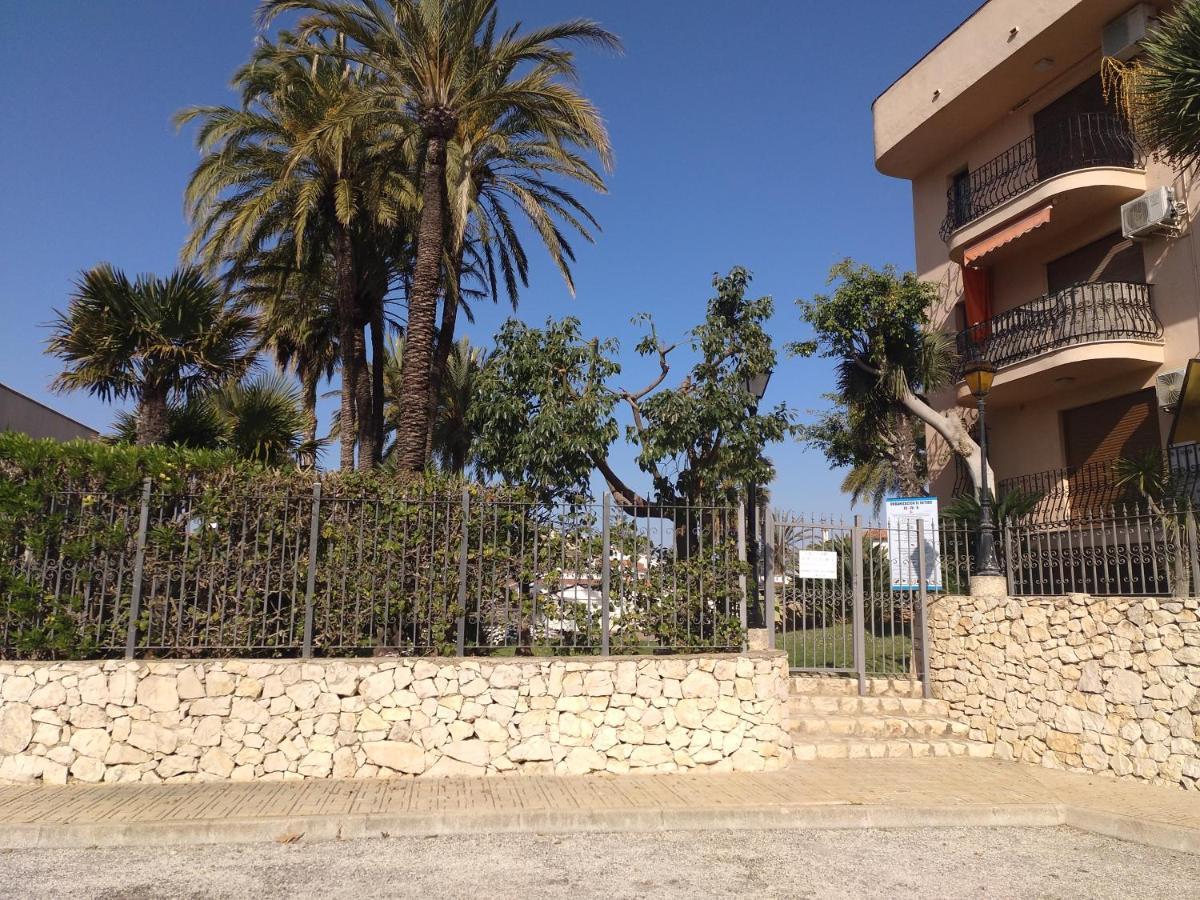 Apartamento Parchis Con Piscina Denia Eksteriør bilde